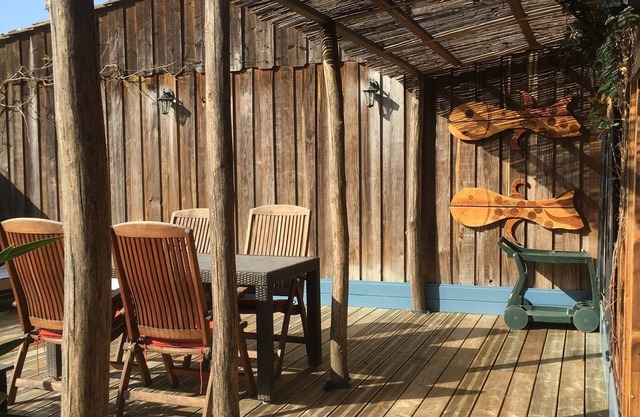 LACANAU OCEAN 100 M LAC DU MOUTCHIC LACANAU OCEAN. COZY COMFORTABLE AND DEC