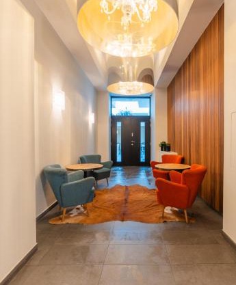Lace Hotel