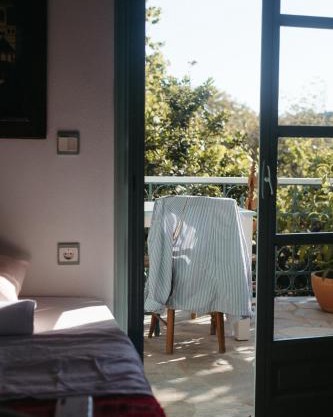 Lago Skiathos Art Residency & Guesthouse