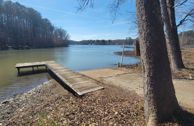 Lake Access/Private Boat Launch Cabin with Game Room!