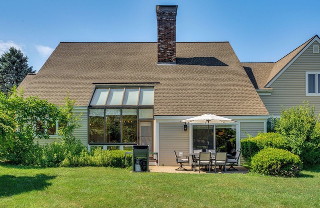 Lake & Beach Access: Family Townhome in Laconia