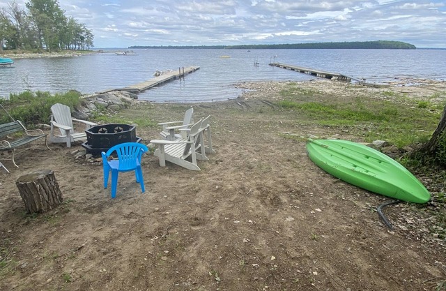 Lake Champlain Waterfront, beach, quiet private road