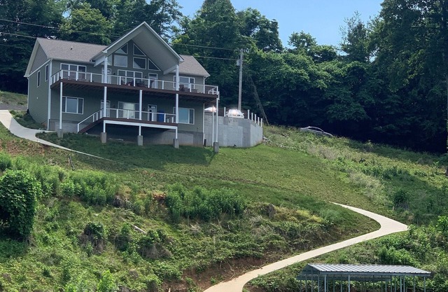 Lake Front ★ No Wake w/Dock ★ Gameroom ★ Carved FirePit ★ 2nd House Available