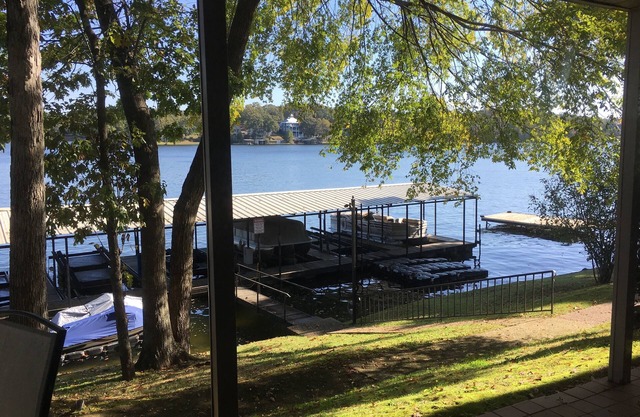 Lake Hamilton Main Channel Condo - Fantastic Lake View with covered boat stall