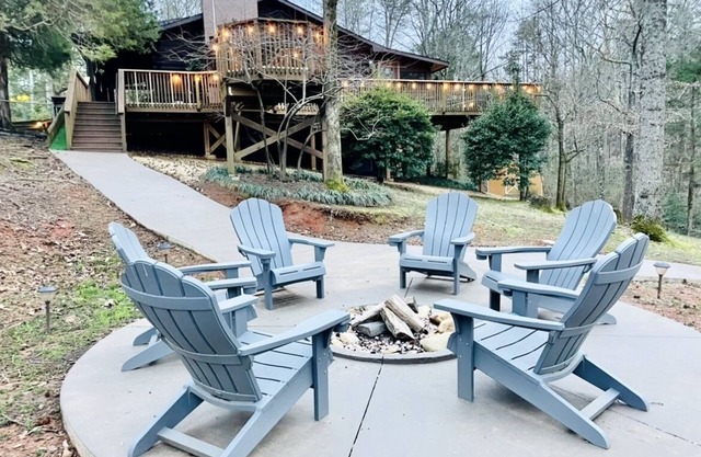 Lake Hartwell Waterfront, Dock, Clemson, Fire Pit, Fenced Yard, Pets & Game Room