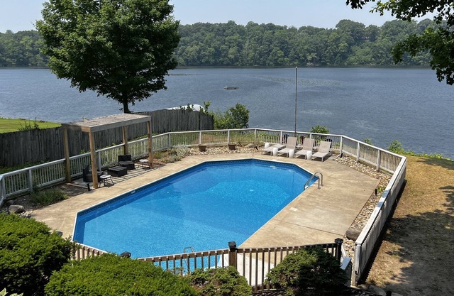Lake House Retreat with a Pool