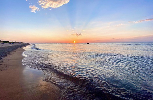 Lake Michigan Beach Cottage for 10