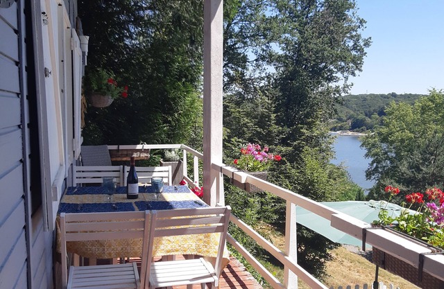 Lake view Lodge chambon Eguzon Beautiful Lake Views