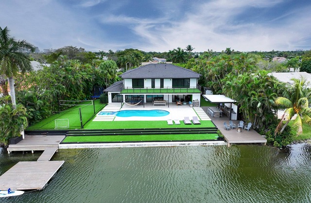 Lake View Modern Estate, Ultimate Outdoor Fun & Sports field: 6BR, 7.5BA