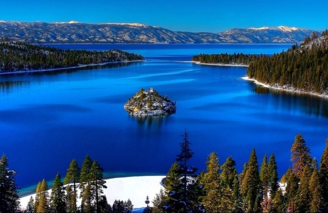 Lake Views! *SKI OUT on Heavenly Mountain* No traffic, 8,000 ft. elevation