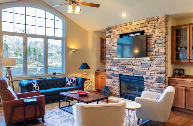 Lake Walk - Mr. Lake Lure Vacation Rentals