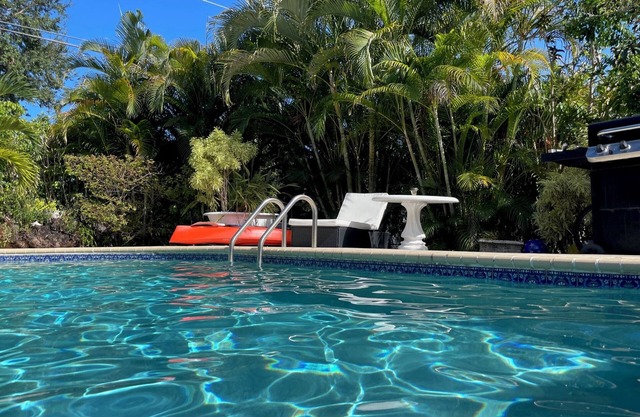 Lake Worth Beach house - 4 bed 3 bath- with private heated pool in Parrot Cove.