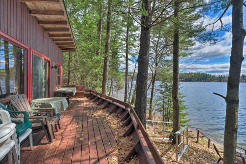Lakefront Hartford Cabin with Canoe and Boat Ramp