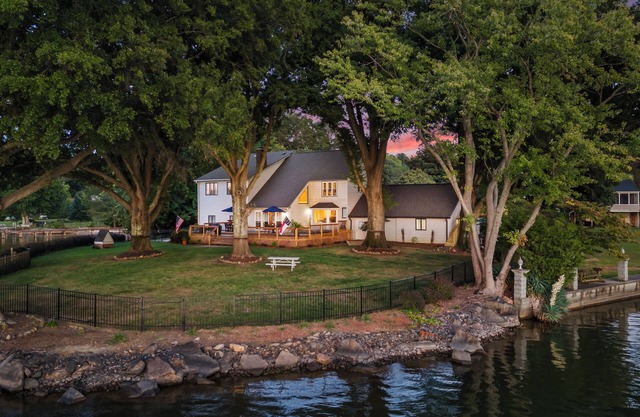 Lakefront Home w/Dock, Game Room & Hot Tub | Ponderosa Peninsula by AvantStay