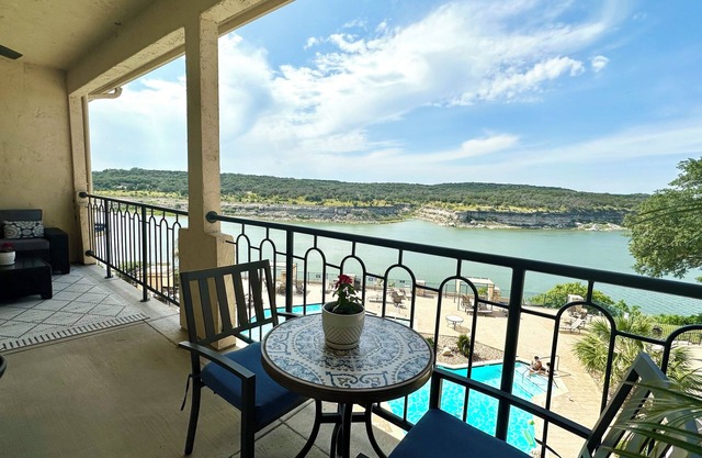 Lakefront Livin' at Bella Vista @ Island on Lake Travis with Indoor Heated Pool!