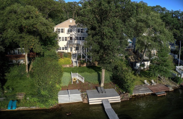 Lakefront Paradise | Dock Hot Tub Sleeps 10