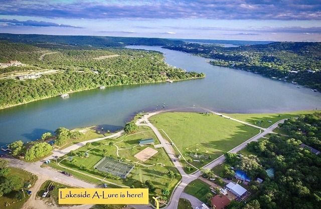 Lakefront Peaceful home Jonestown
