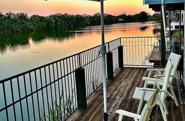 Lakehouse with Hot Tub and Decks