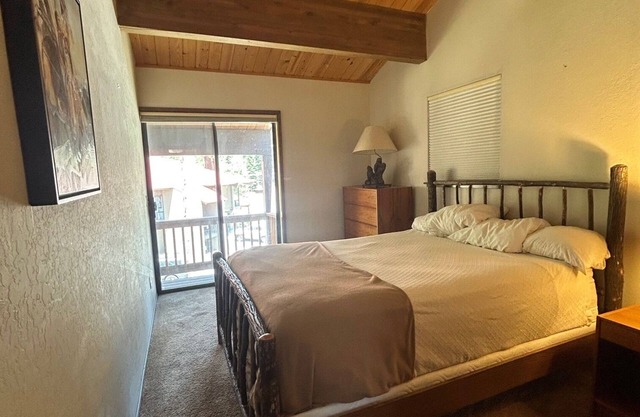 Lakeside Condominium at Donner Lake Village - Steps from the lake 2 Bdrm. 2 Bath