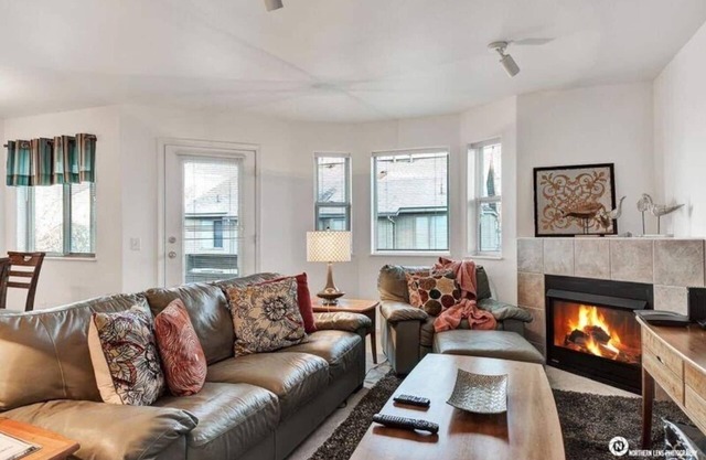 Lakeside Escape in the Heart of Anchorage - 2BR/2BA Condo -Views, Garage, Patio