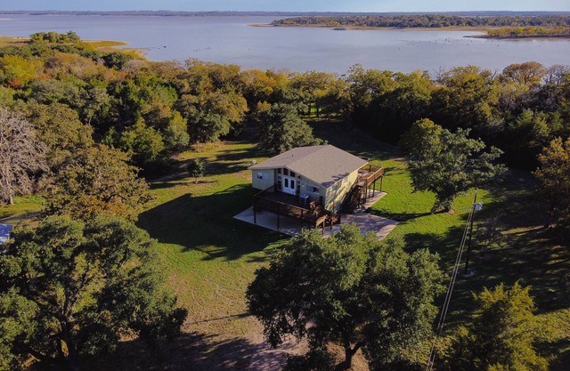 Lakeview Cabin-Lake Access, fire pit, pickle ball, pets ok
