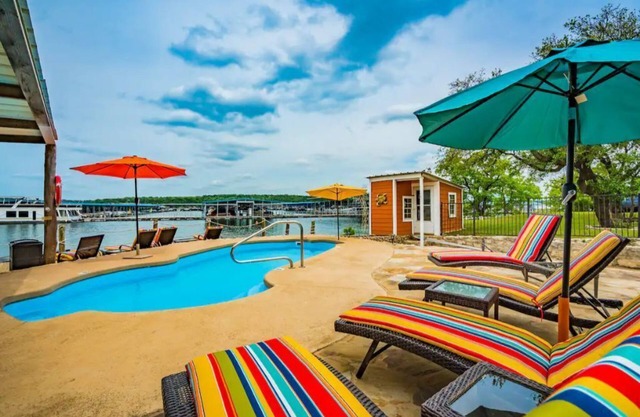 Lakeway oasis
