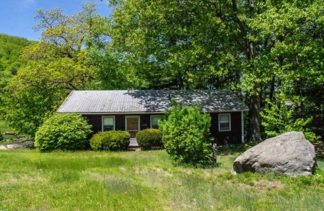 Lakewood Cottage Summ