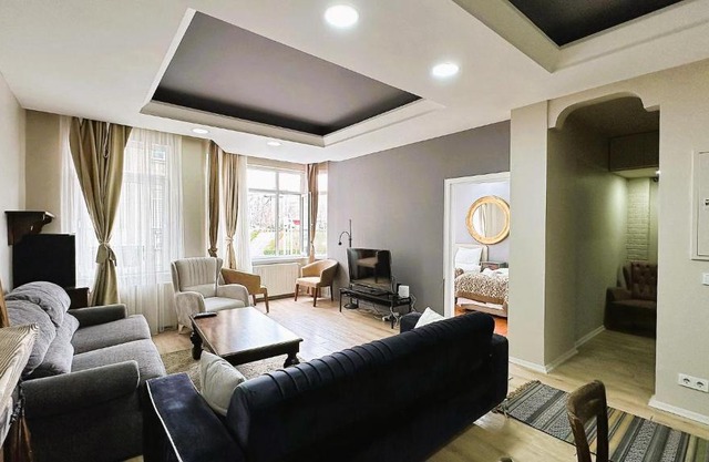 Lamartin Suite