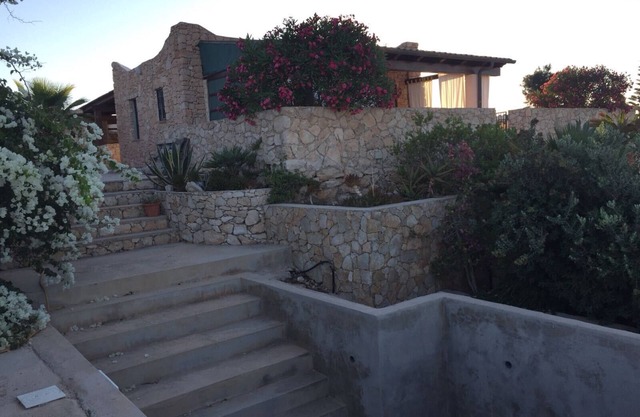 Lampedusa catatteristic dammuso sea view, 200mt distant, 180°