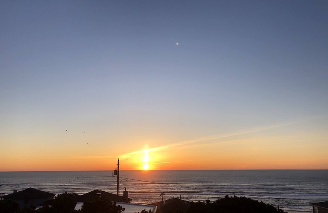 Landfall at Roads End, Oregon Coast get away