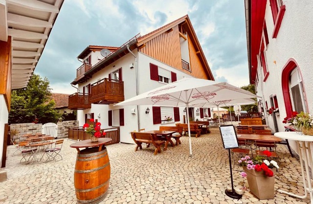 Landgasthof Linde Hepbach, Hotel & Restaurant