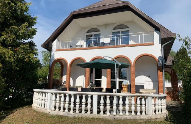 Landhaus Töreki mit Pool