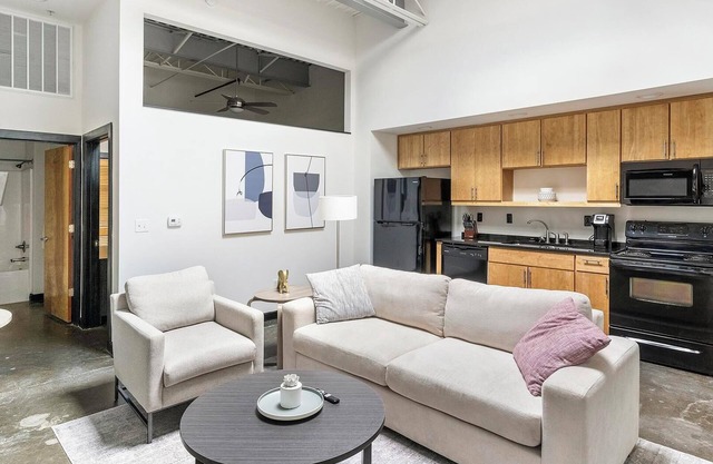 Landing | Amazing 1BD, Gym, Clubhouse