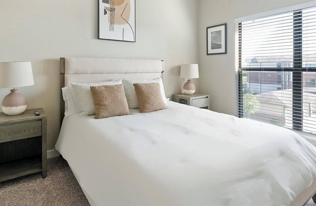 Landing | Amazing 1BD, Gym, Courtyard