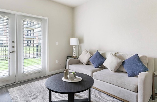 Landing | Amazing 2BD, Gym, Pool