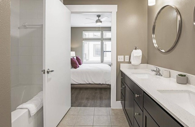 Landing at Haus 5350 - 2 Bedrooms in Allandale