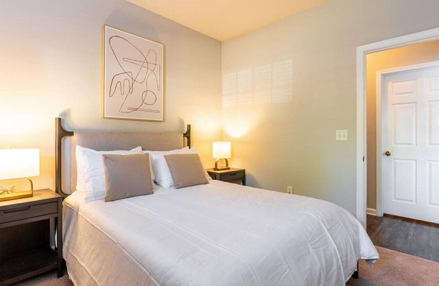 Landing at Swift Creek Commons Apartments - 3 Bedrooms in Brandermill