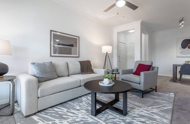 Landing | Beautiful 1BD, Gym, Courtyard