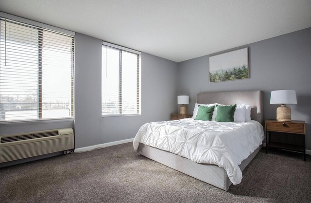 Landing | Beautiful Studio, Gym, Game Room