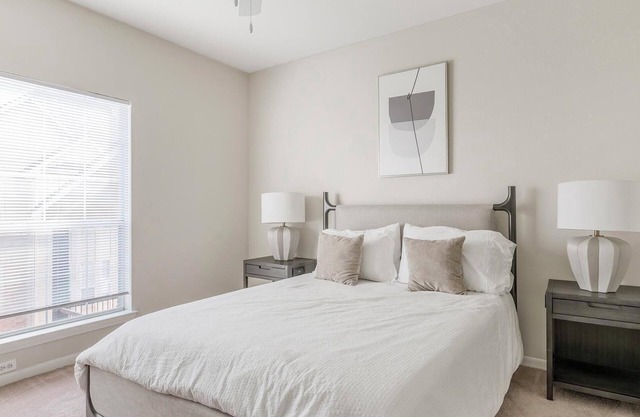 Landing | Chic 2BD, Gym, Clubhouse