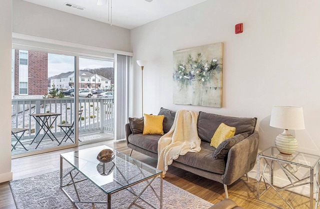 Landing | Chic 2BD, Gym, Clubhouse
