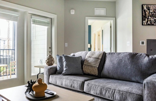 Landing | Modern 1BD, Pool, Clubhouse