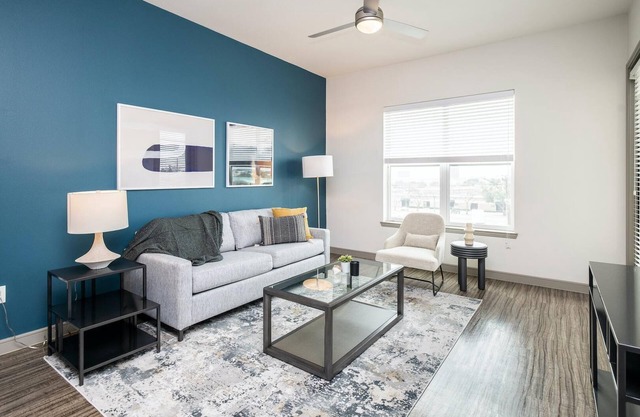 Landing | Modern 1BD, Pool, Clubhouse