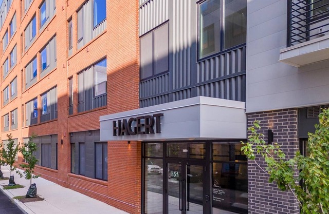Landing | Spectacular 1BD, Rooftop Lounge