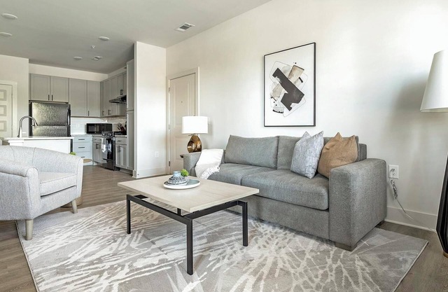 Landing | Spectacular 1BD, Pool, Gym