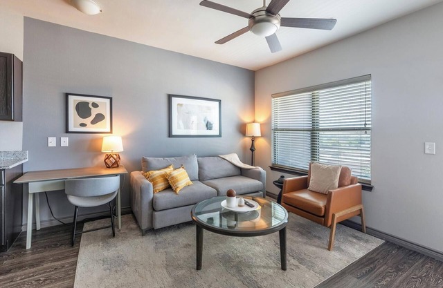 Landing | Spectacular 1BD, Clubhouse