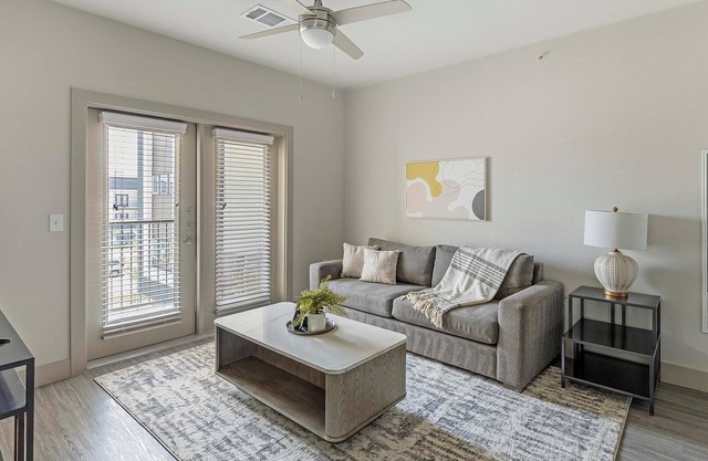 Landing | Stunning 1BD, Pool, Game Room