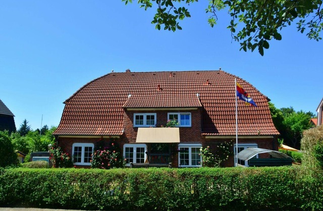 Landjägerhaus apartment 5, close to the beach and in a quiet location. Family-friendly OG + DG