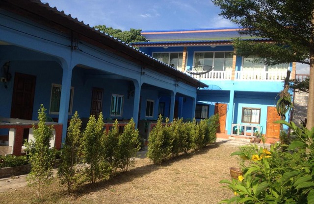 Lanta Blue House