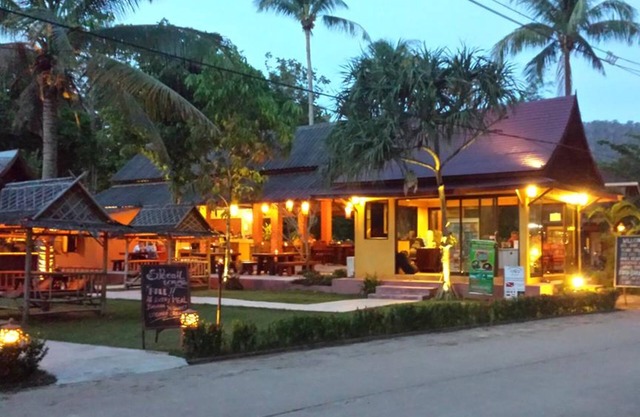 Lanta Pearl Beach Resort